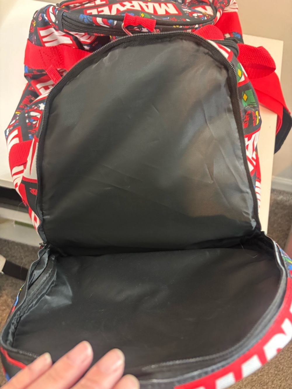 Marvel Red and Black Logo Comic-Print Duffel Bag Vacation Casual - Picture 6 of 8